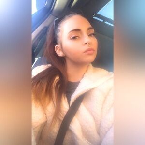 Welcome to my closet! Thanks for shopping buy!